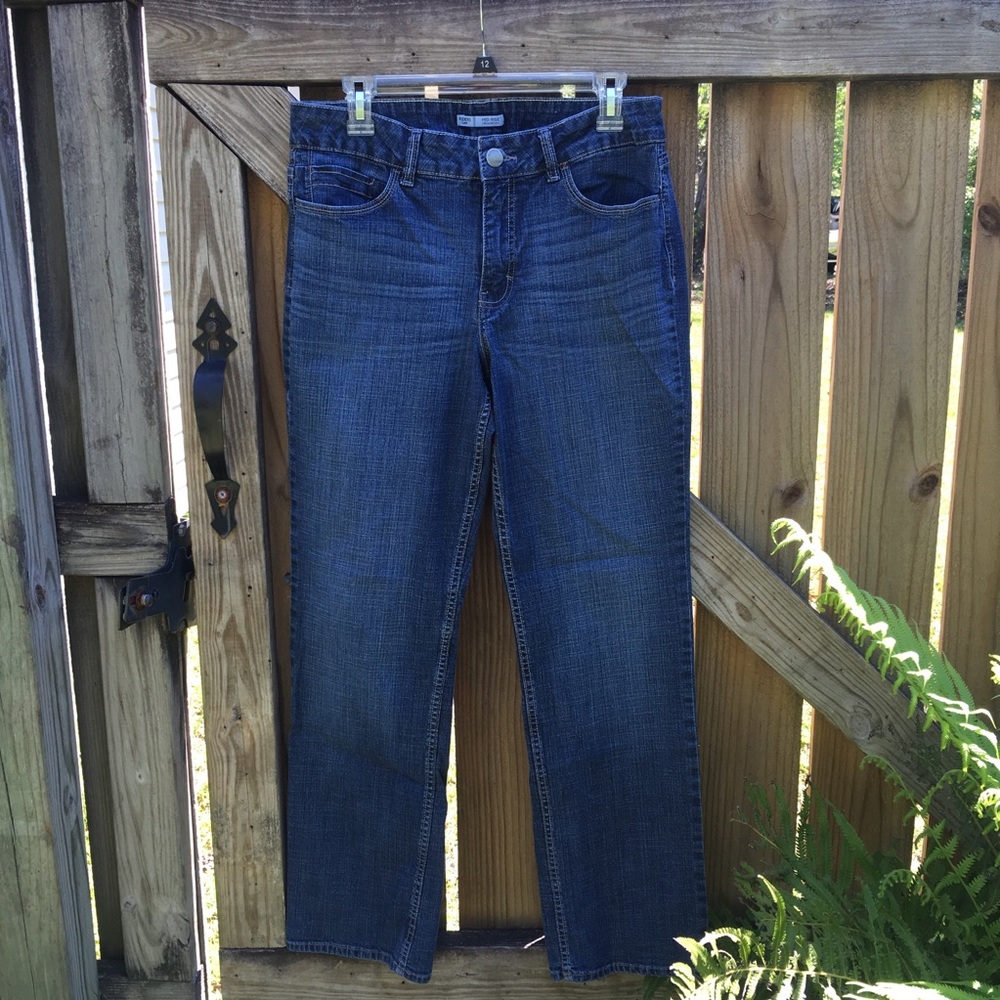 Straight Leg Mid Rise Jeans